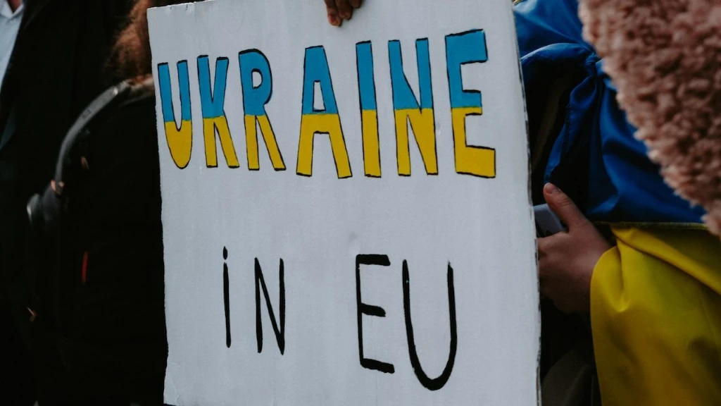 ЄС продовжив тимчасовий захист для українців до 2028 року, але з новими умовами